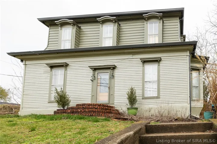 622 N. Capitol Ave., Second Empire Vicorian Home in
Corydon's Historical District.