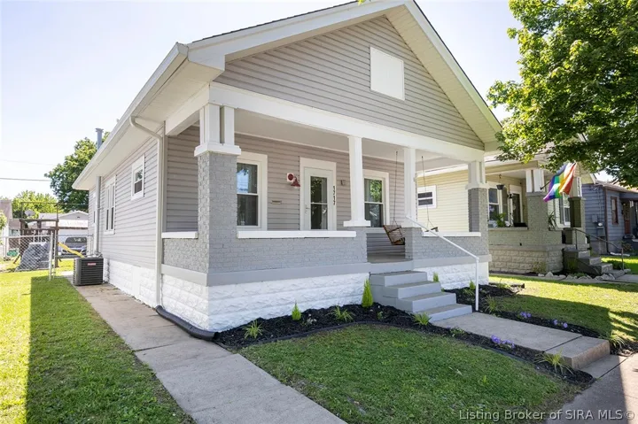 1717 Beechwood Ave.