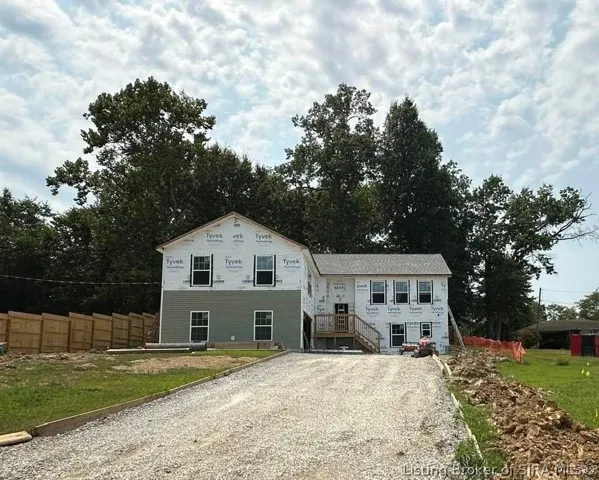 Welcome to 303 N. Francke Road, Henryville!