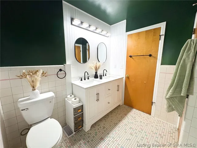 1170