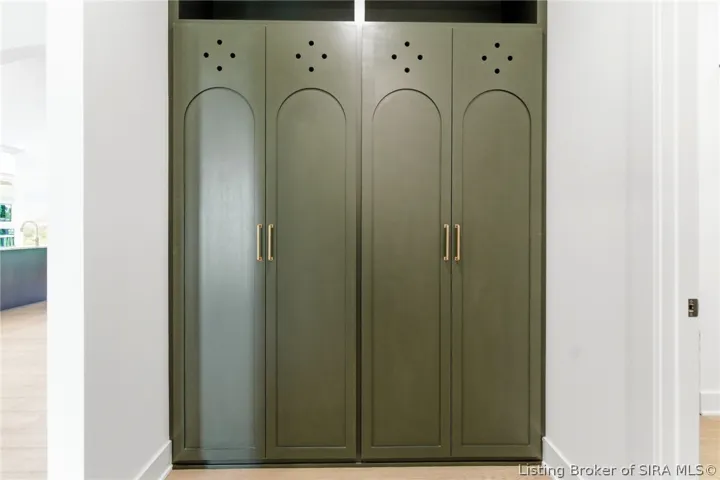 1170