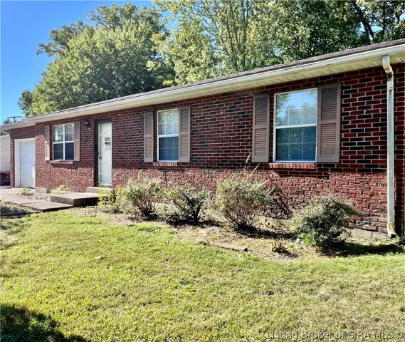 406 West Drive, Charlestown, IN
