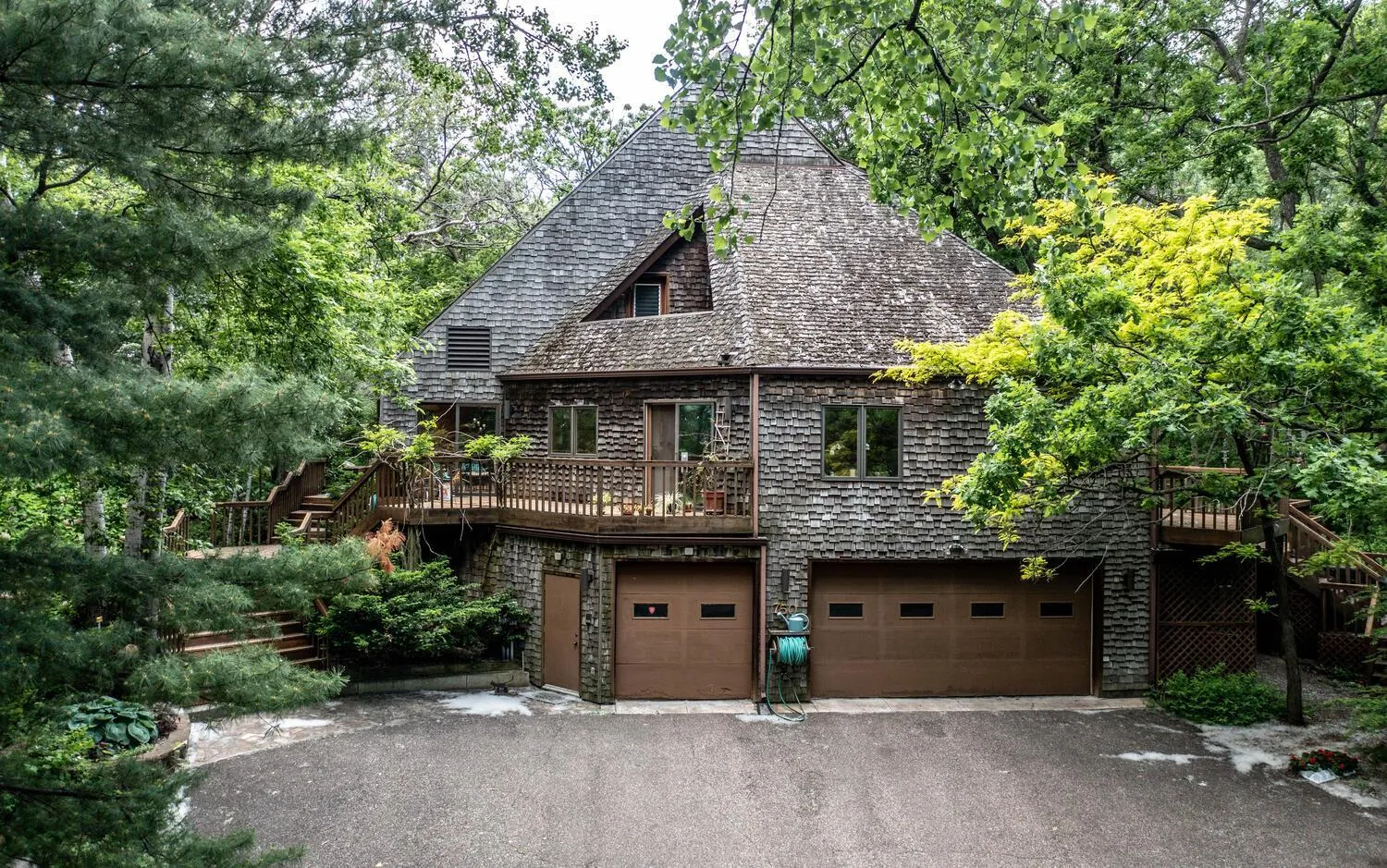 Photo 7 of 750 Mohican Lane