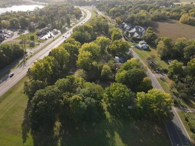 Photo 2 of 12207 Lake N Lane