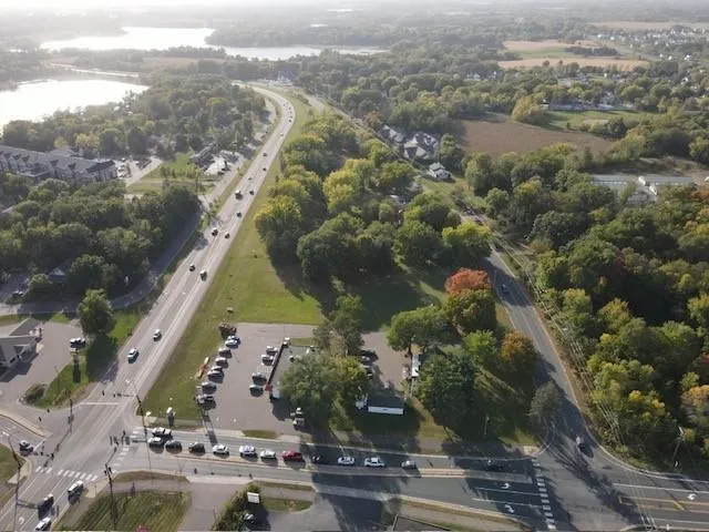 Photo 3 of 12207 Lake N Lane