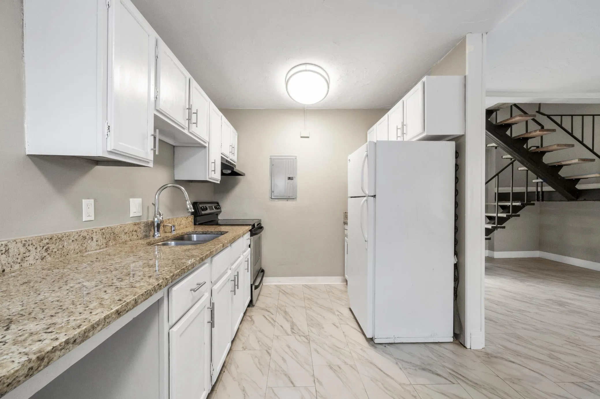 Photo 10 of 1531 American E Boulevard Unit 101