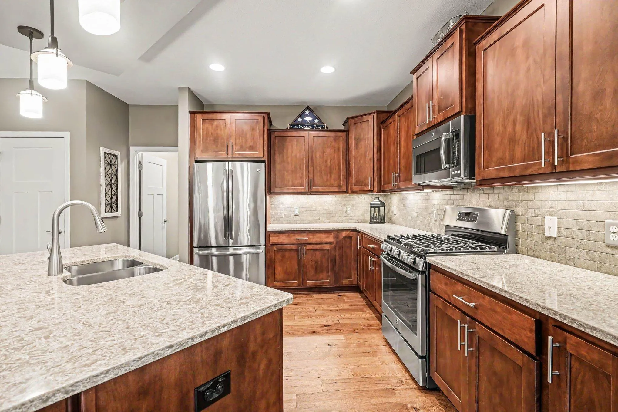 Photo 11 of 63 E Canyon Drive