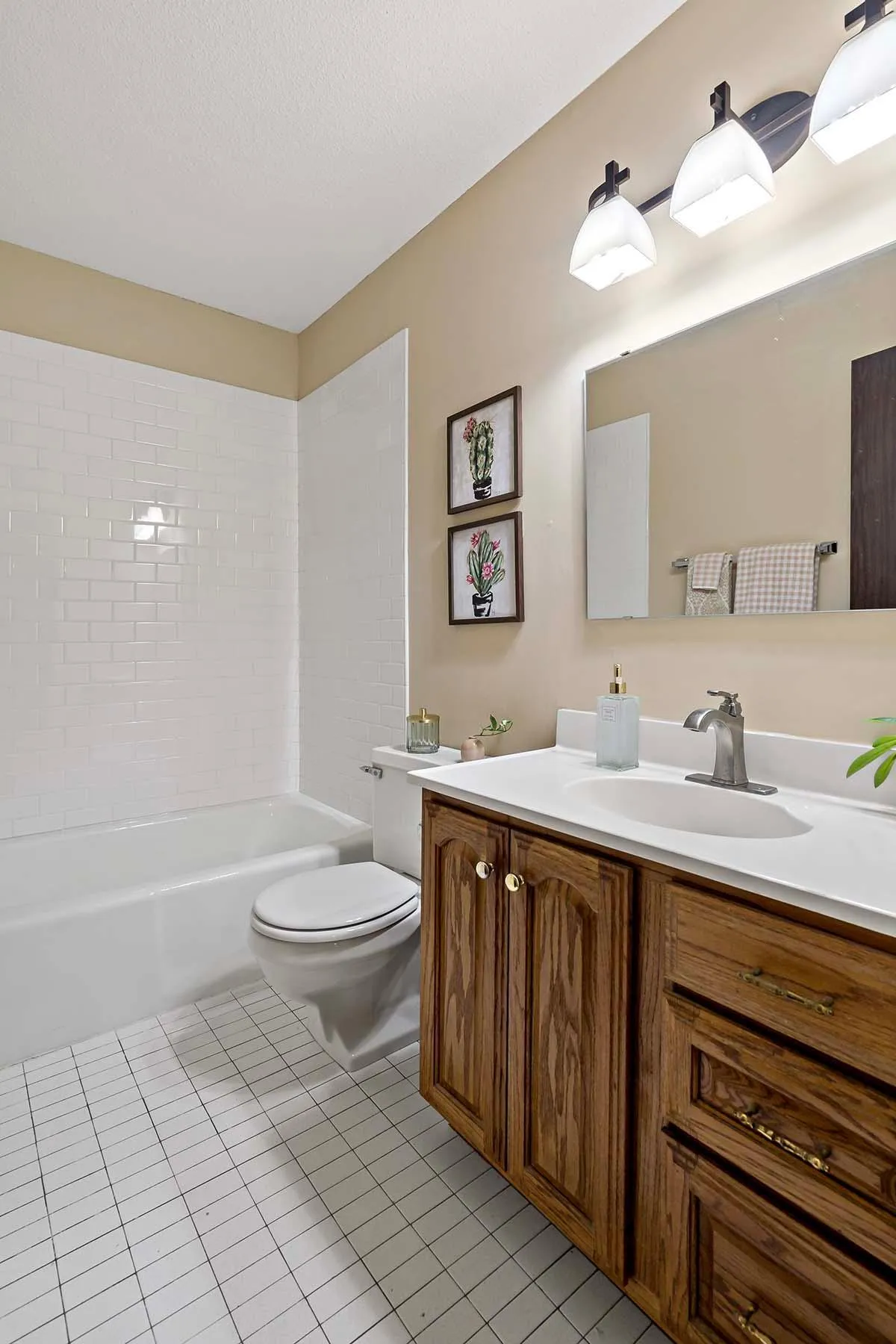 Photo 12 of 2800 Hamline N Avenue Unit 112