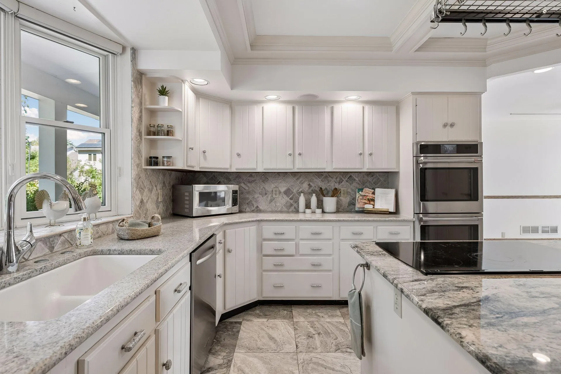 Photo 12 of 2600 W 102nd Street