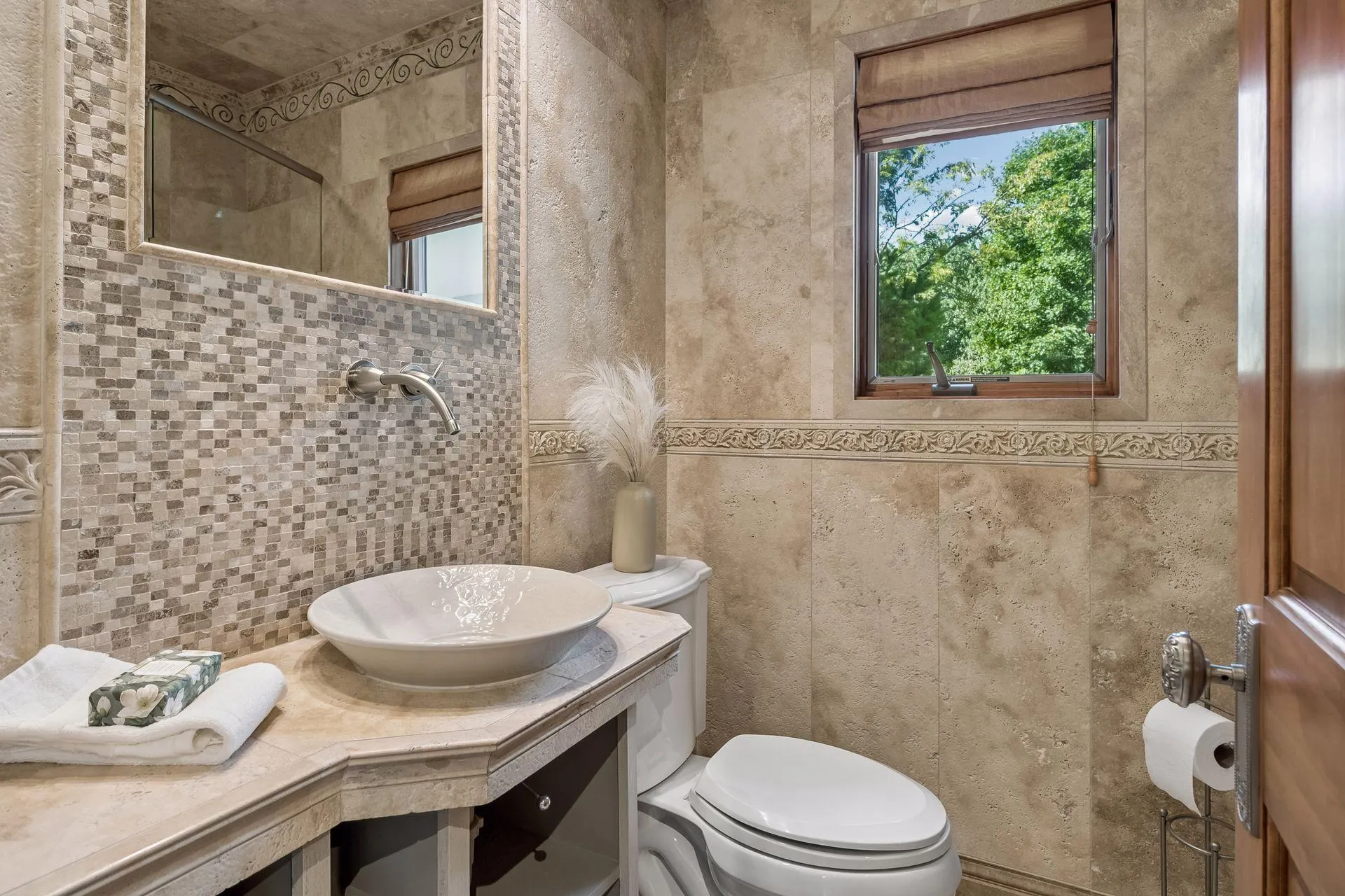 Photo 20 of 2600 W 102nd Street