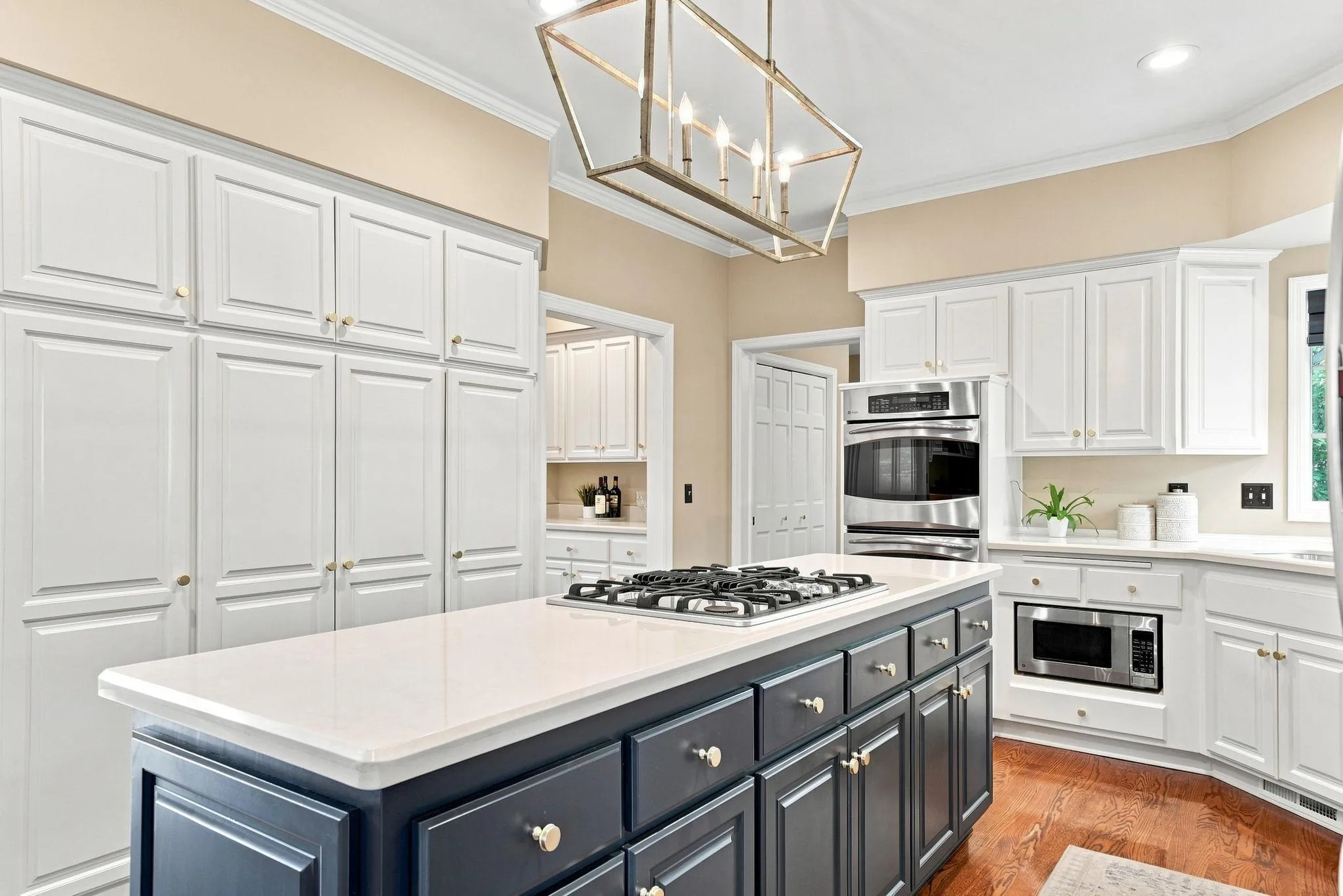 Photo 6 of 9486 Olympia Drive