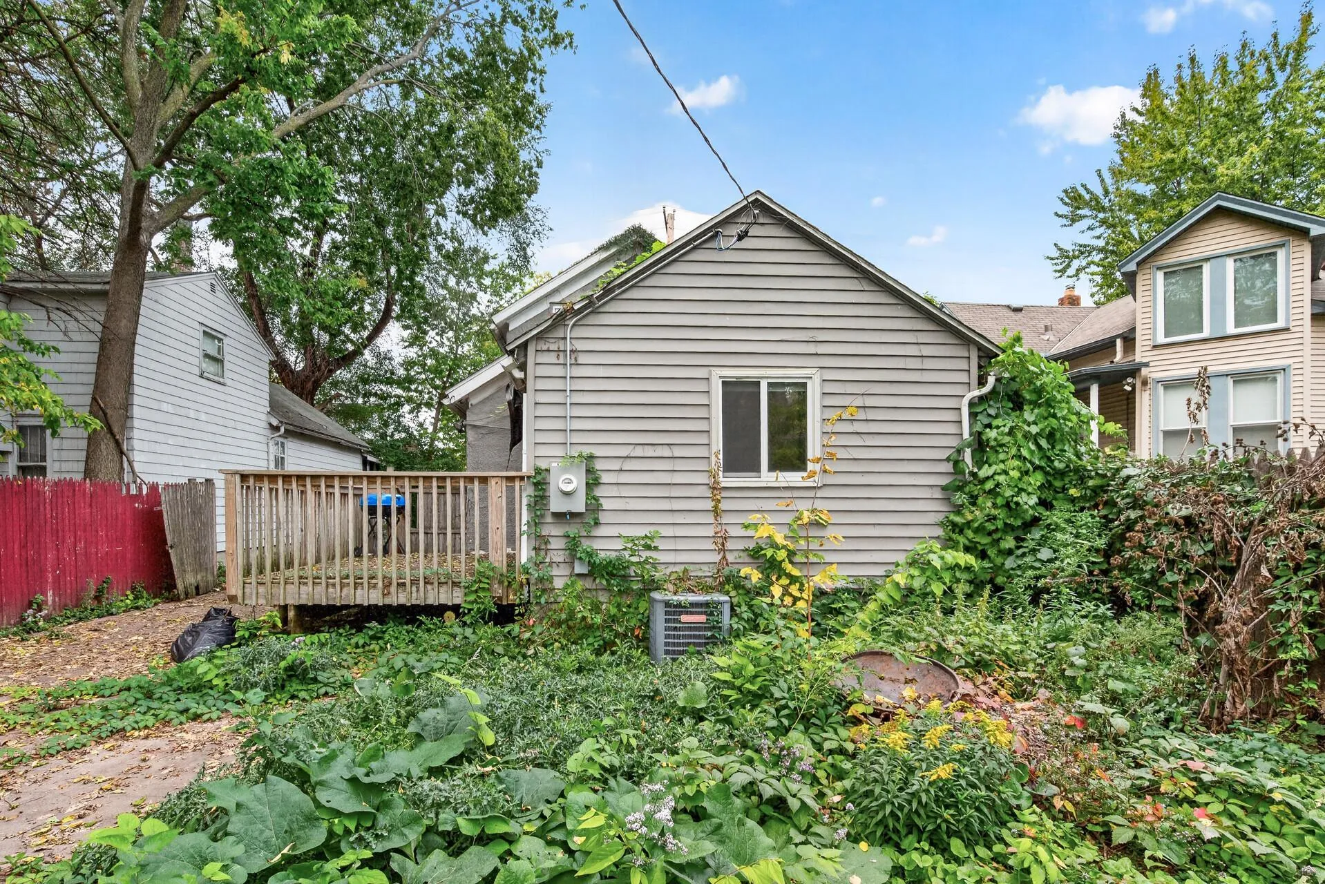 Photo 18 of 376 Erie Street
