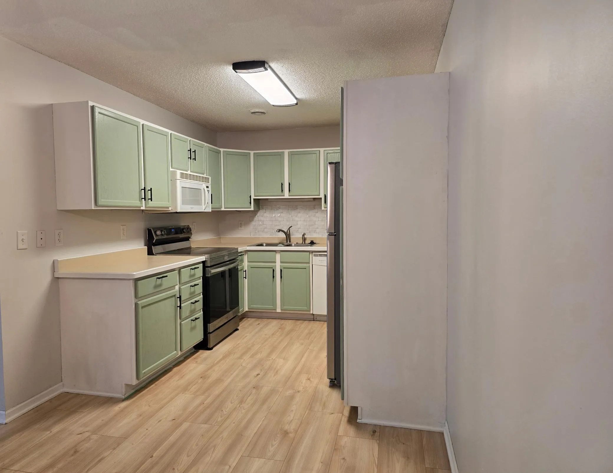 Photo 12 of 300 Cedar Street Unit 15