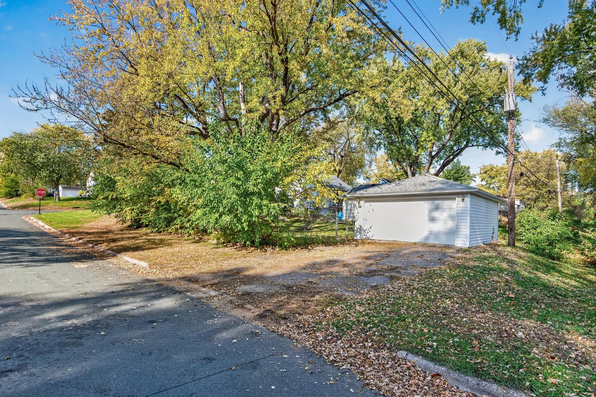Photo 11 of 4601 2 1/2 Ne Street