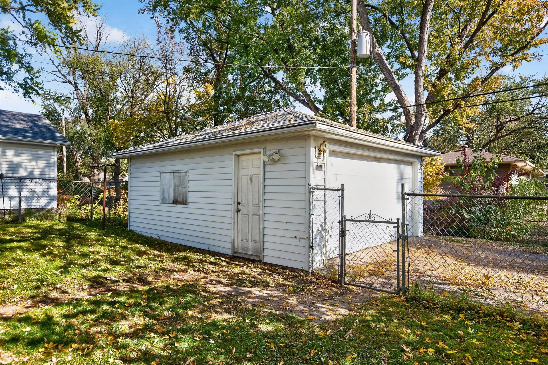 Photo 9 of 4601 2 1/2 Ne Street