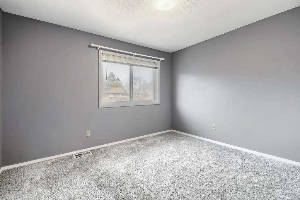 Photo 18 of 2440 Crestwood Drive