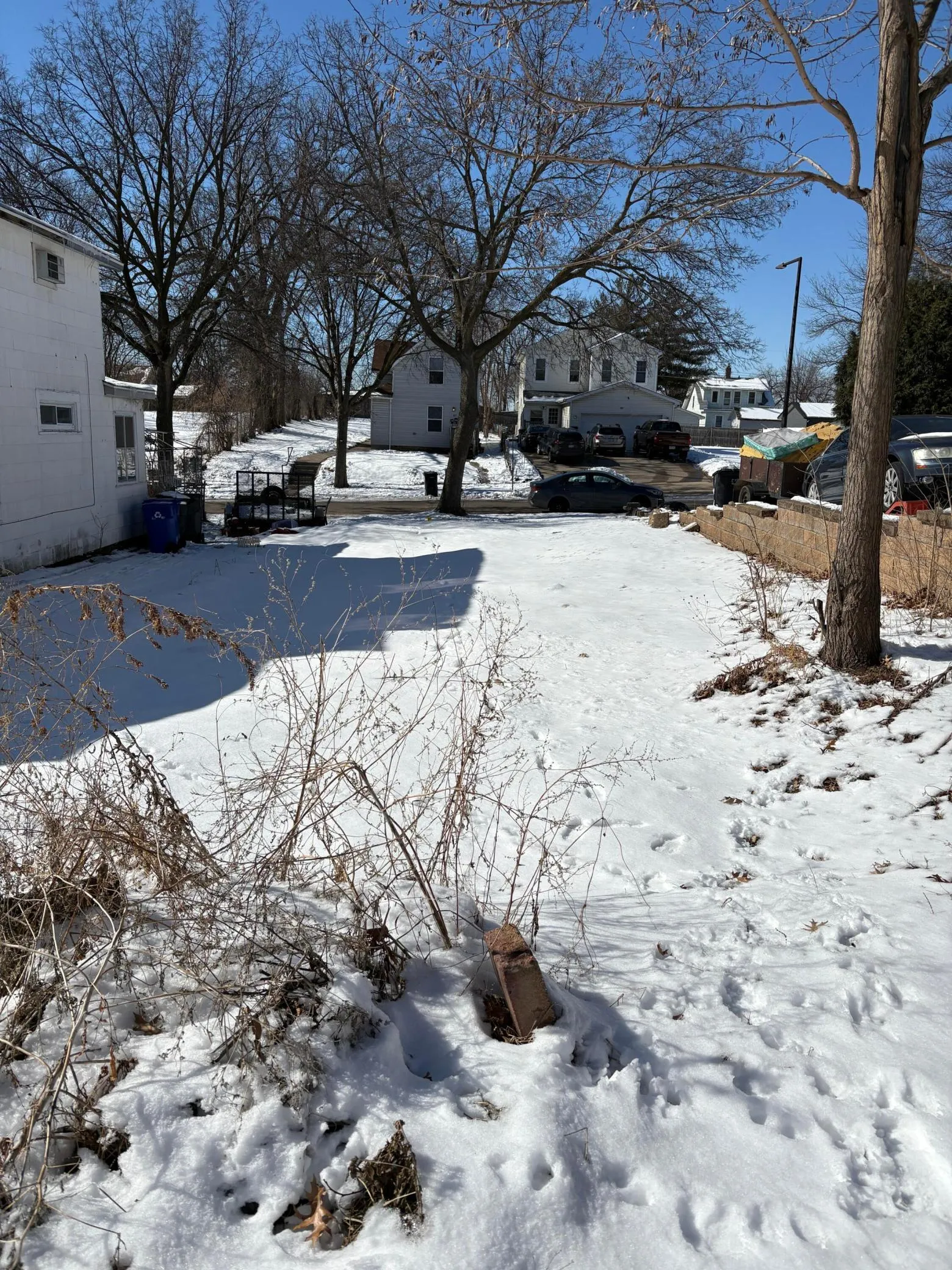 Photo 3 of 880 Clark Street