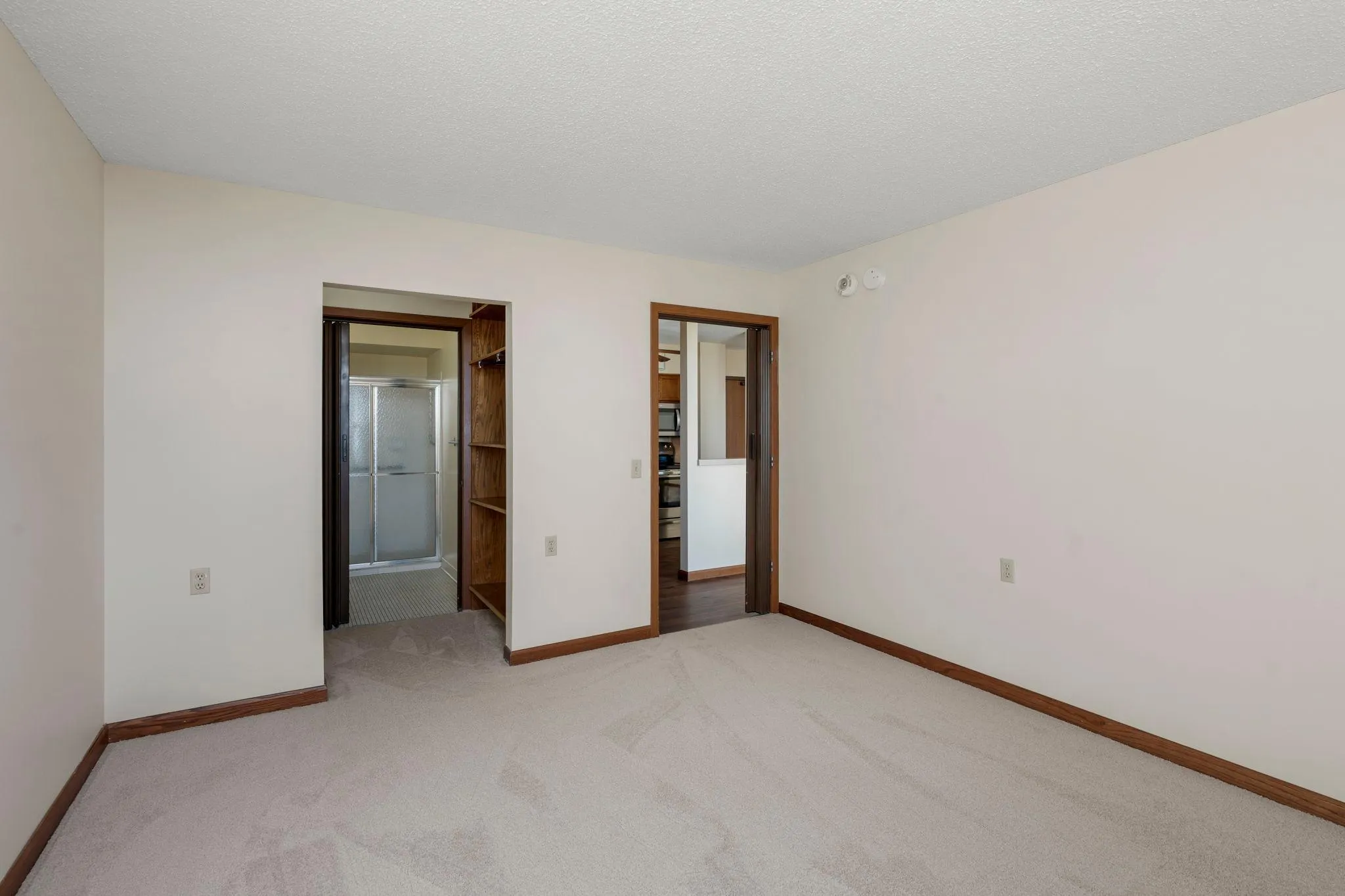 Photo 12 of 7600 Golden Valley Road Unit 1004
