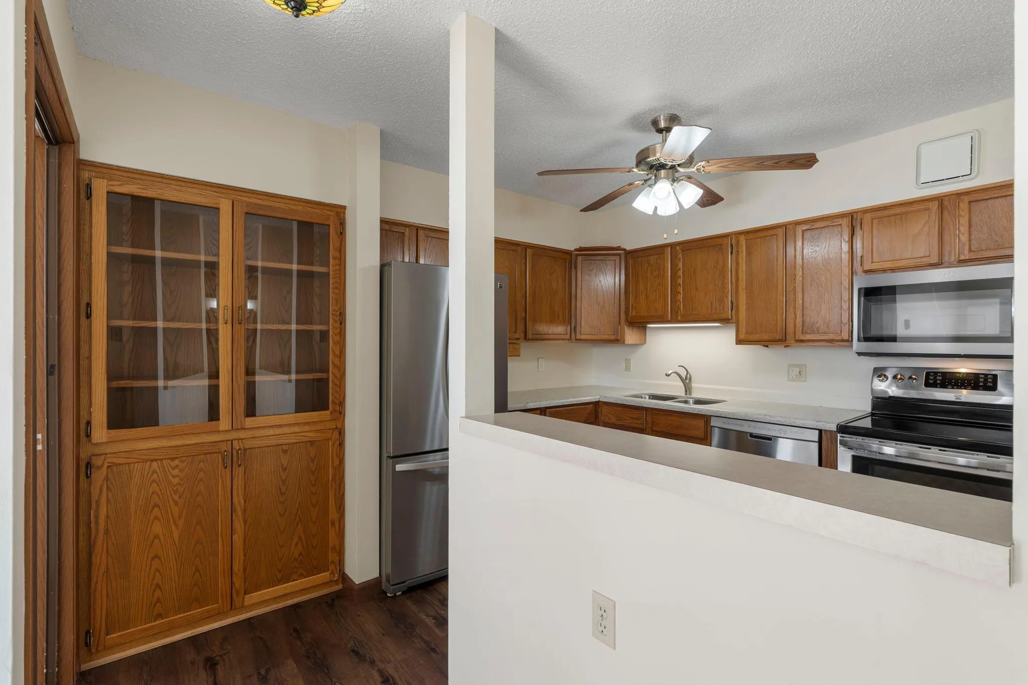 Photo 8 of 7600 Golden Valley Road Unit 1004