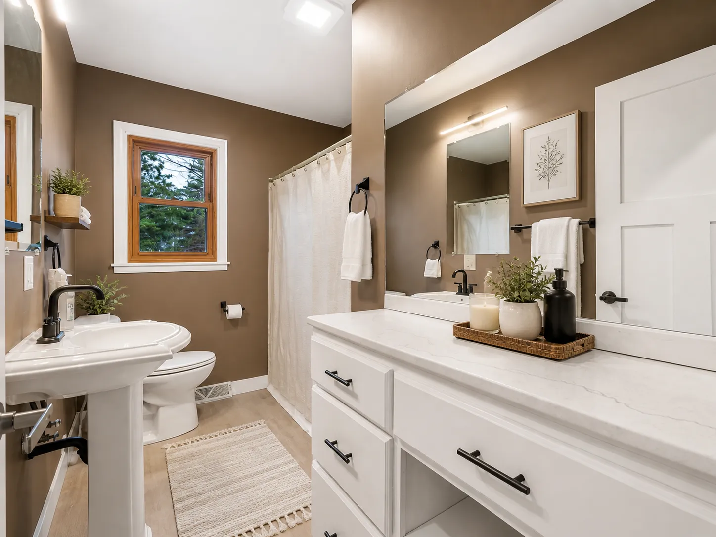 Photo 9 of 351 Horsmann Avenue
