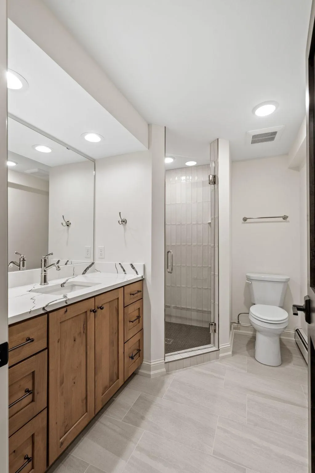 Photo 61 of 5325 Edsall Road