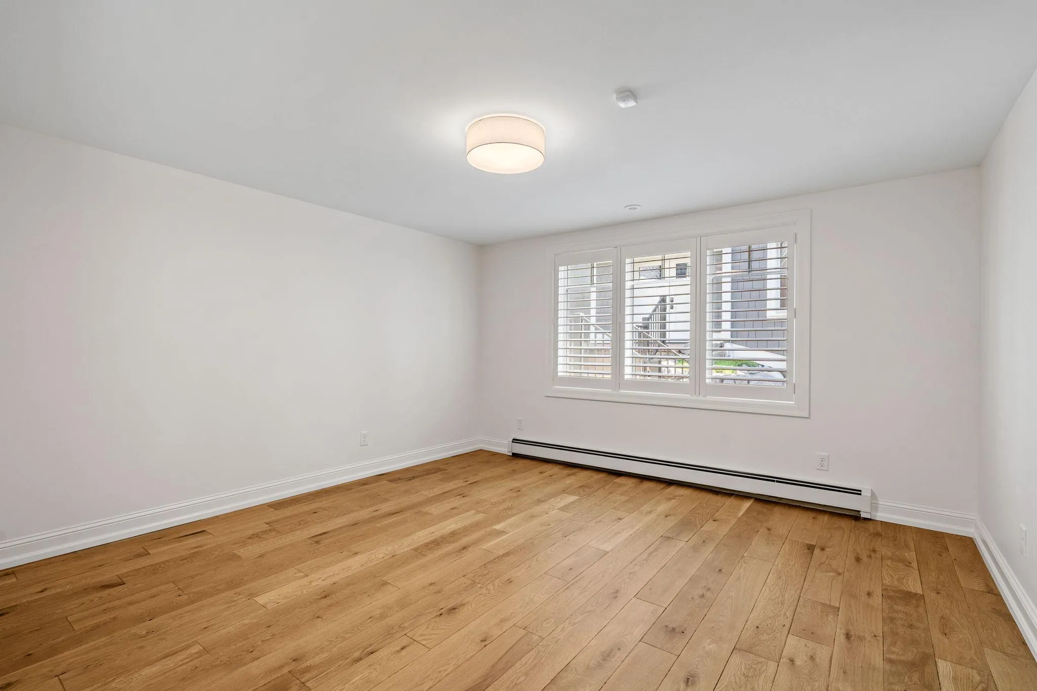 Photo 31 of 5325 Edsall Road