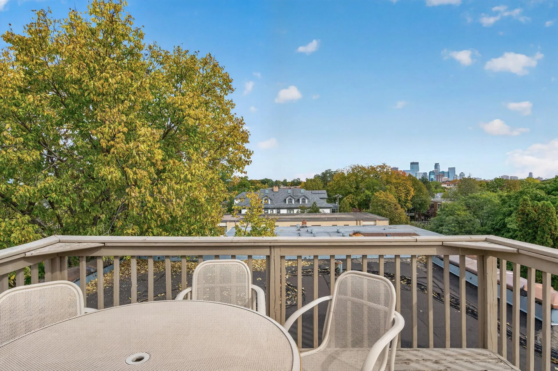 Photo 24 of 2716 Humboldt S Avenue Unit 301