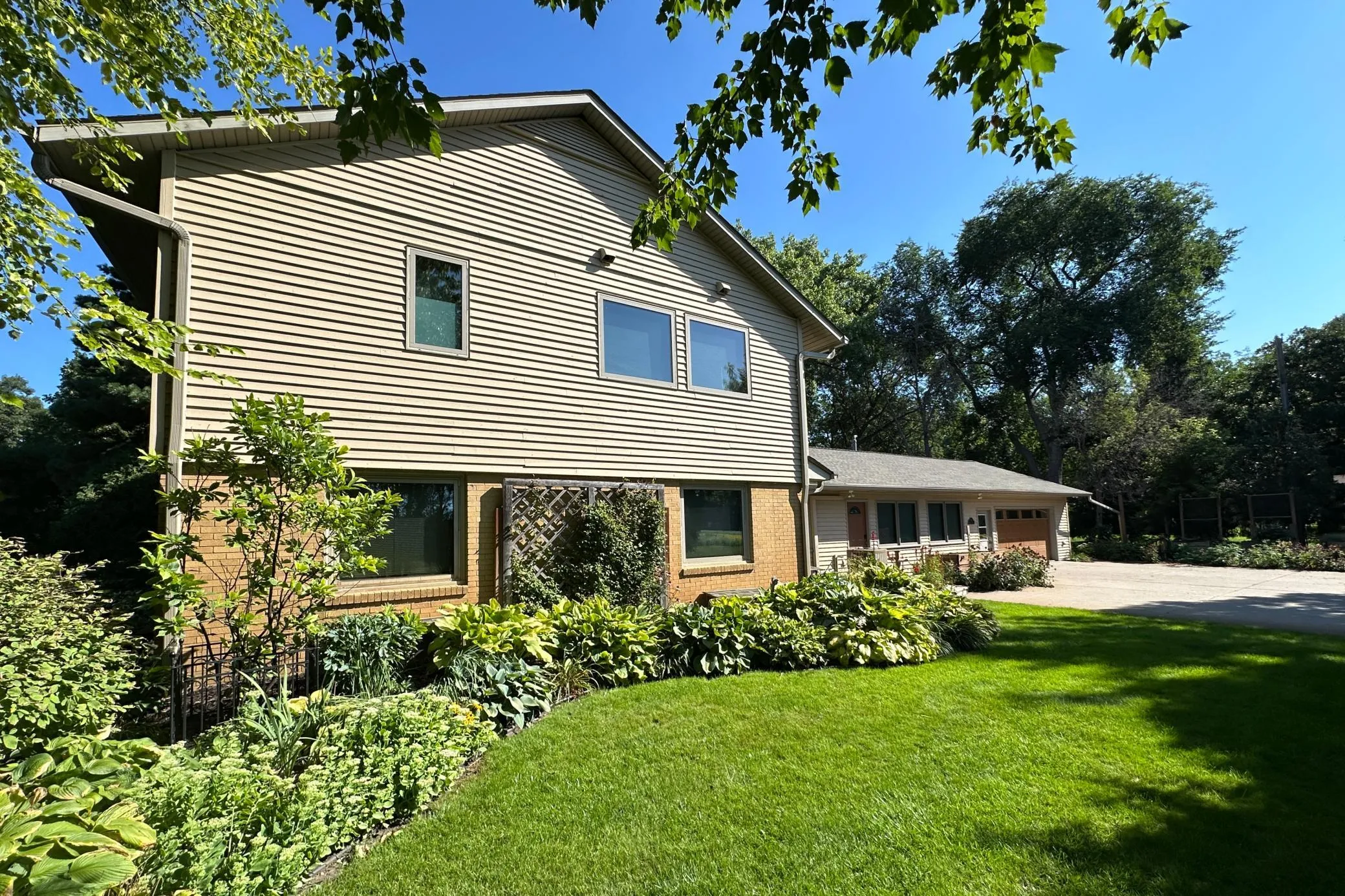 Photo 42 of 14 Mid Oaks Road