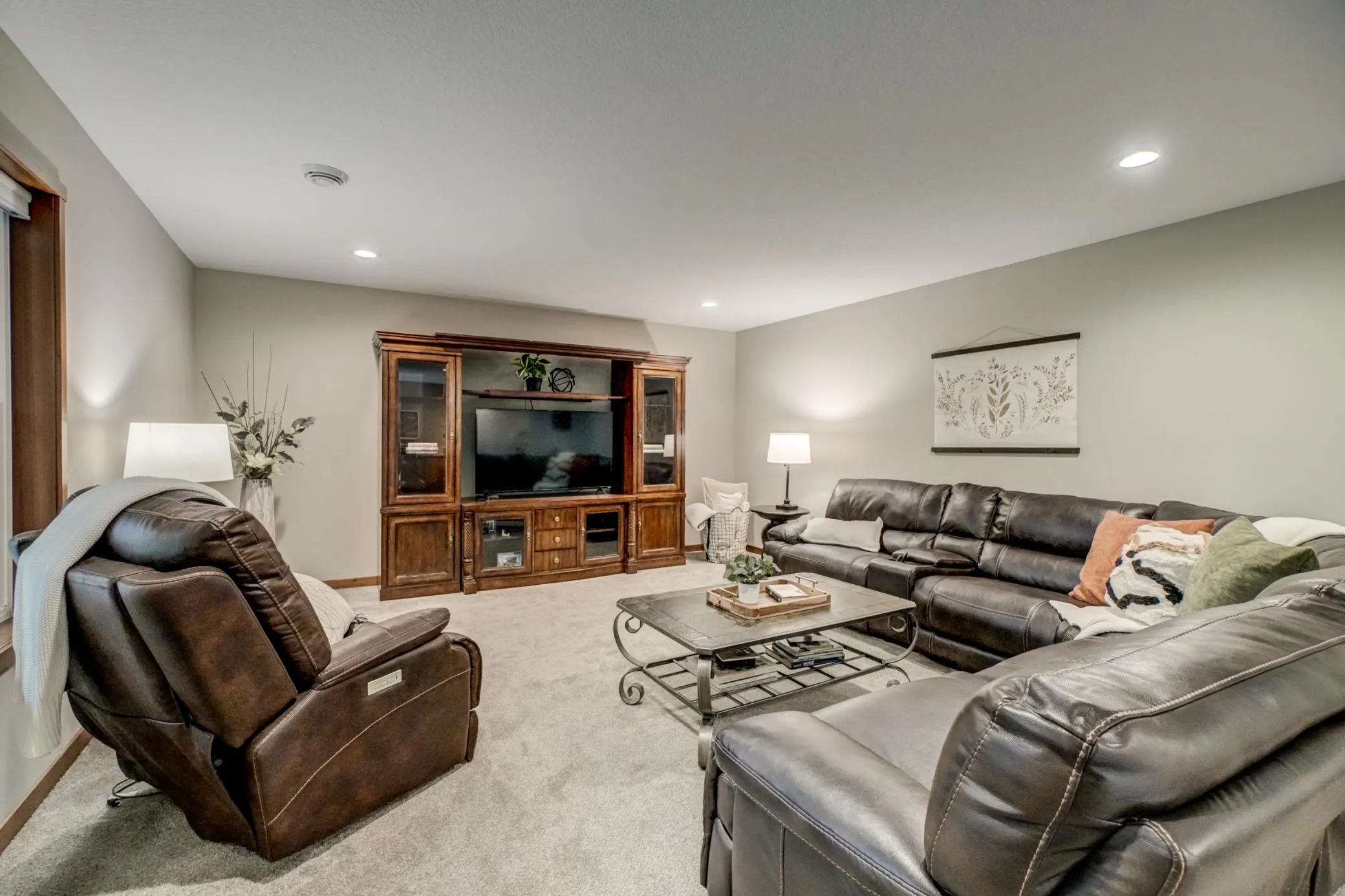 Photo 42 of 19180 Meadowridge Ln N Circle