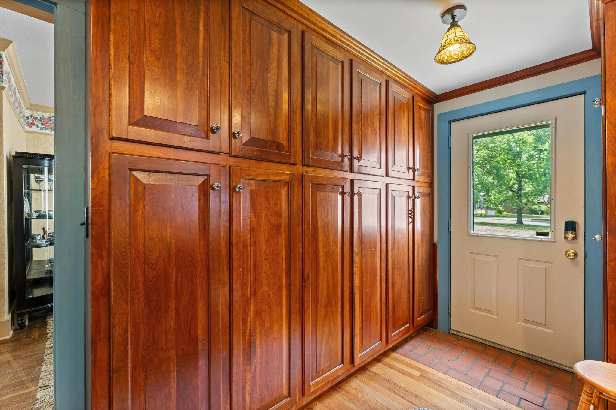 Photo 43 of 718 Vermillion Street