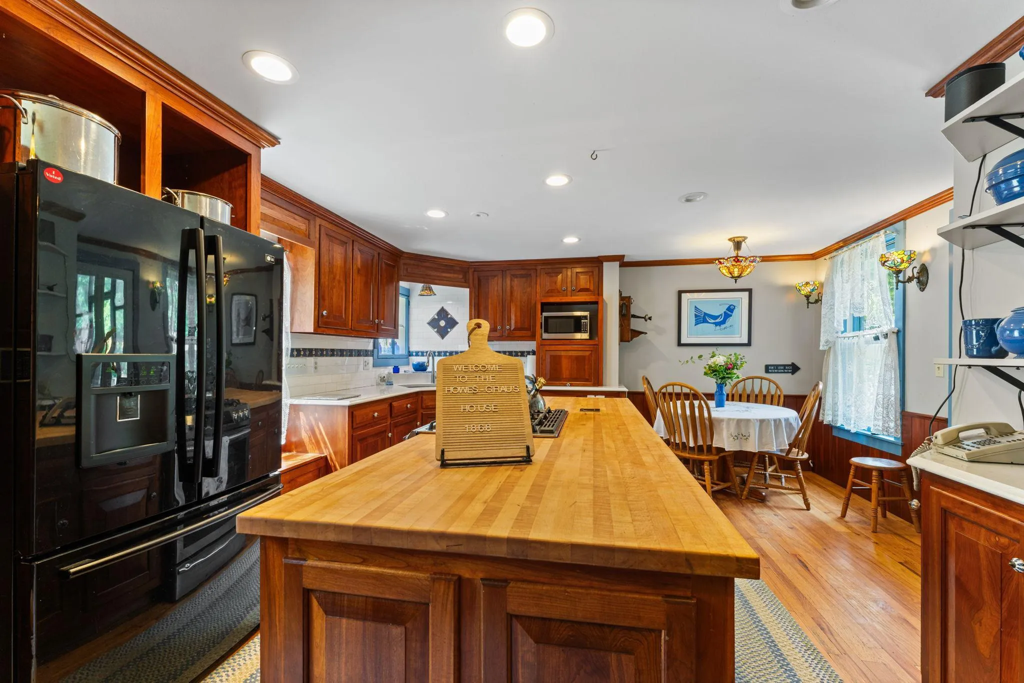Photo 39 of 718 Vermillion Street