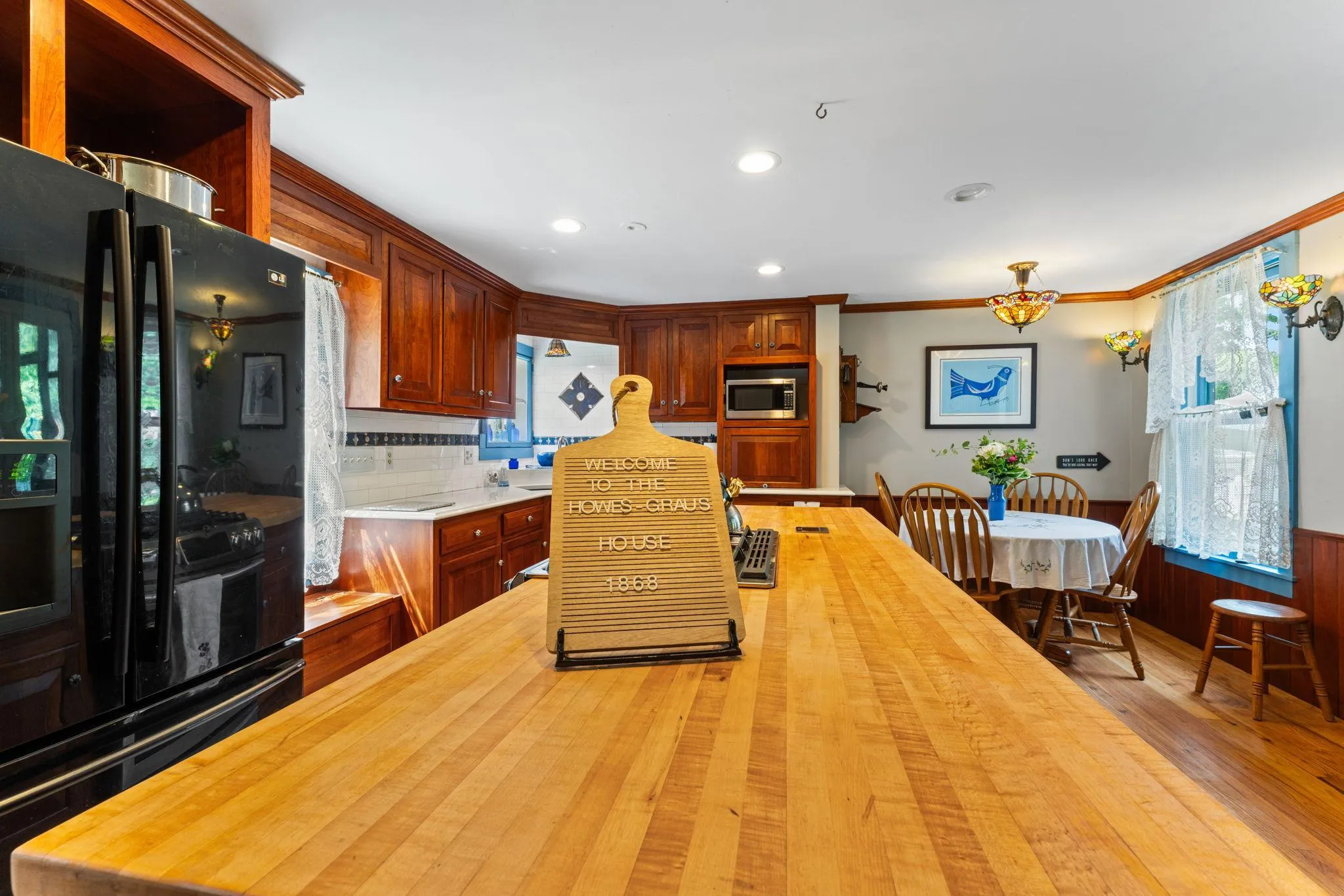 Photo 48 of 718 Vermillion Street