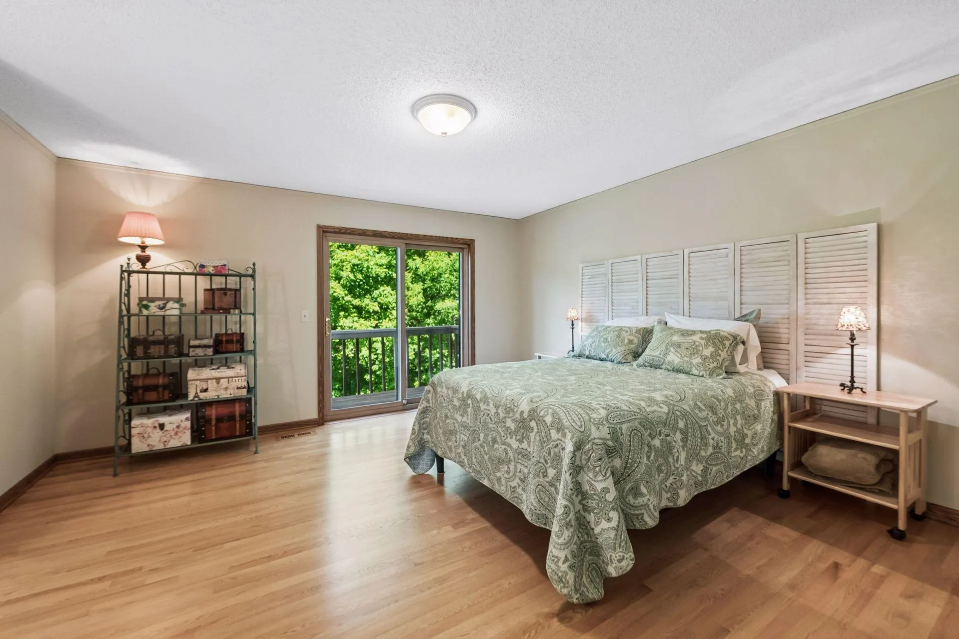 Photo 13 of 10416 Briar Circle