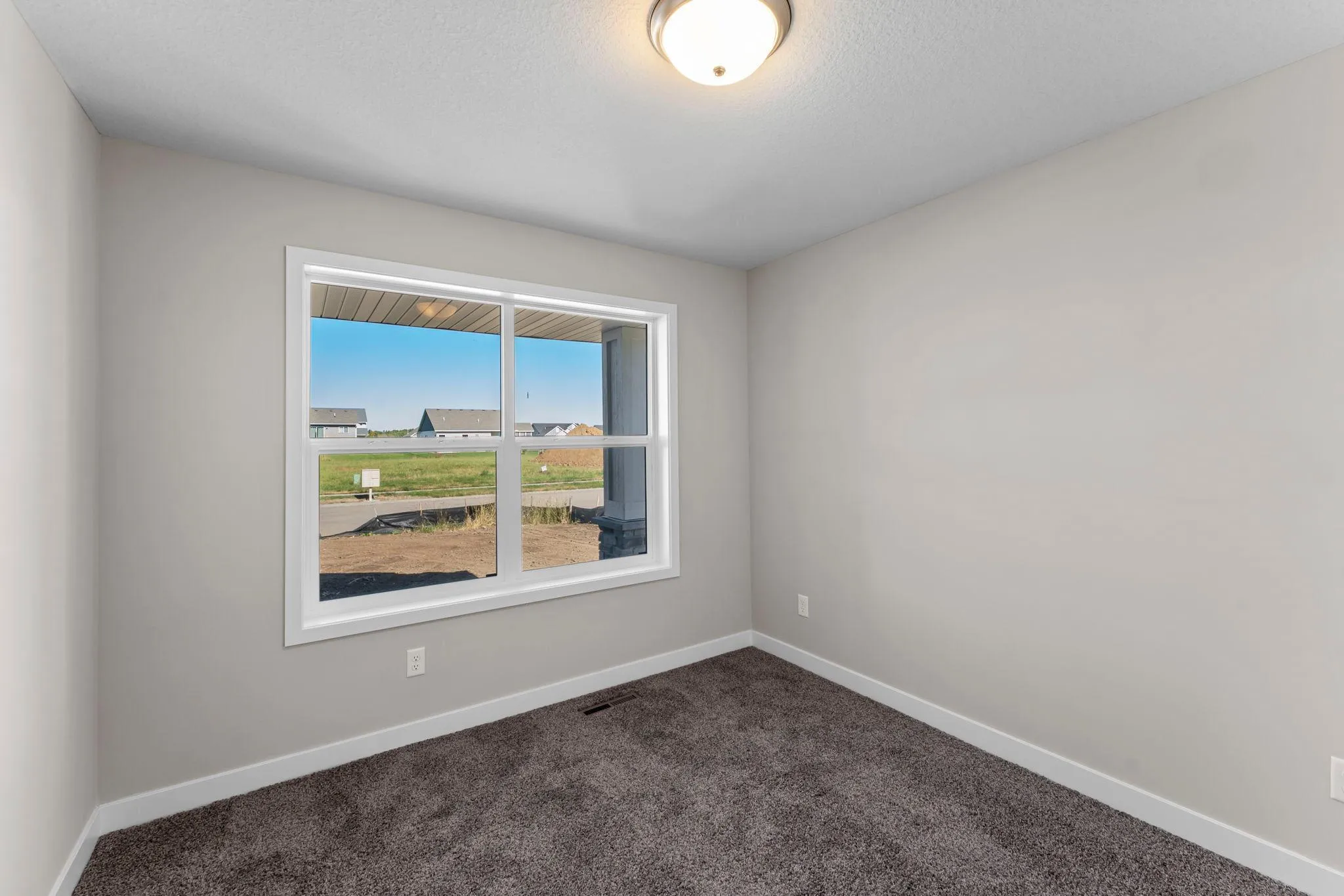 Photo 10 of 2702 Rushmore Road