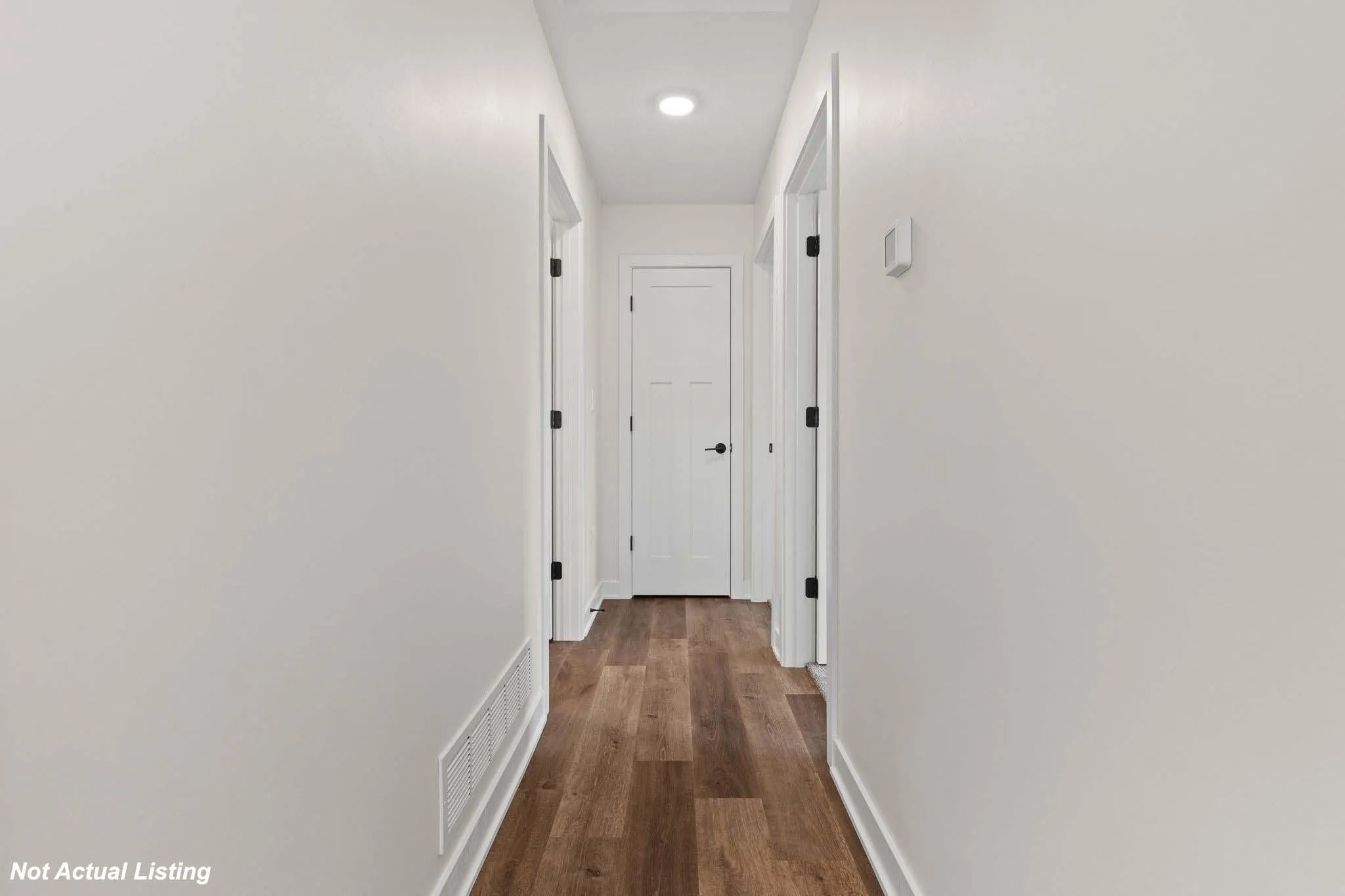 Photo 5 of 415 Finvold Street