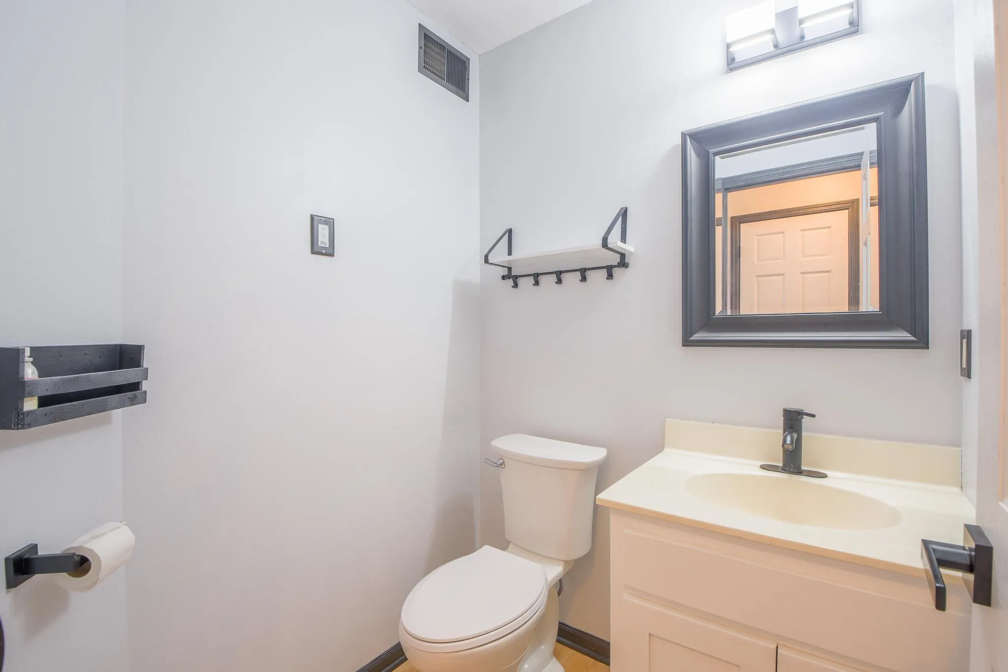 Photo 18 of 14586 31st Street