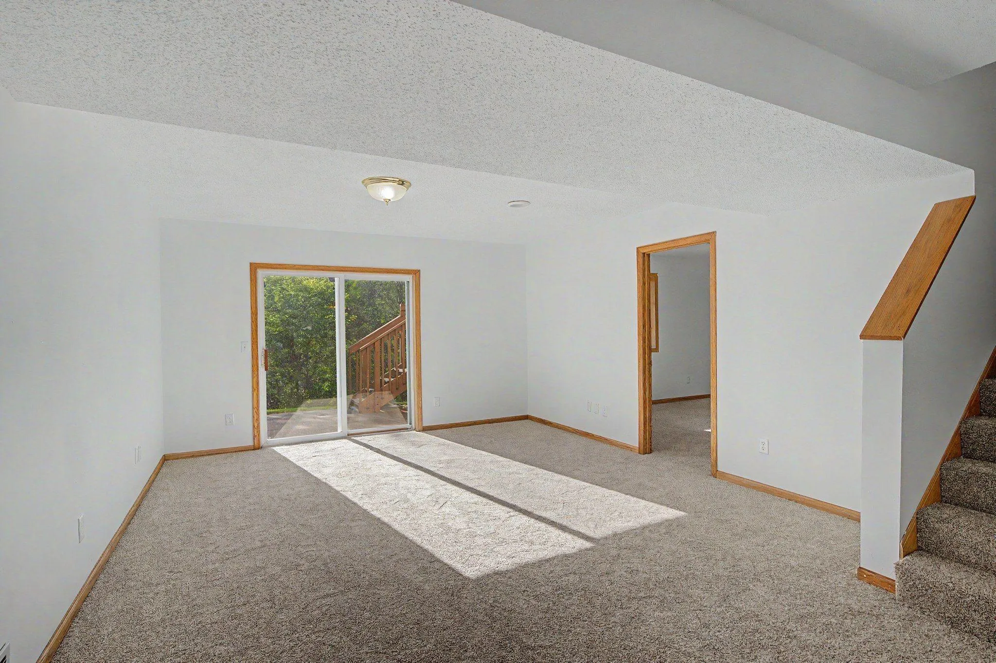 Photo 21 of 1103 N Rum River Drive