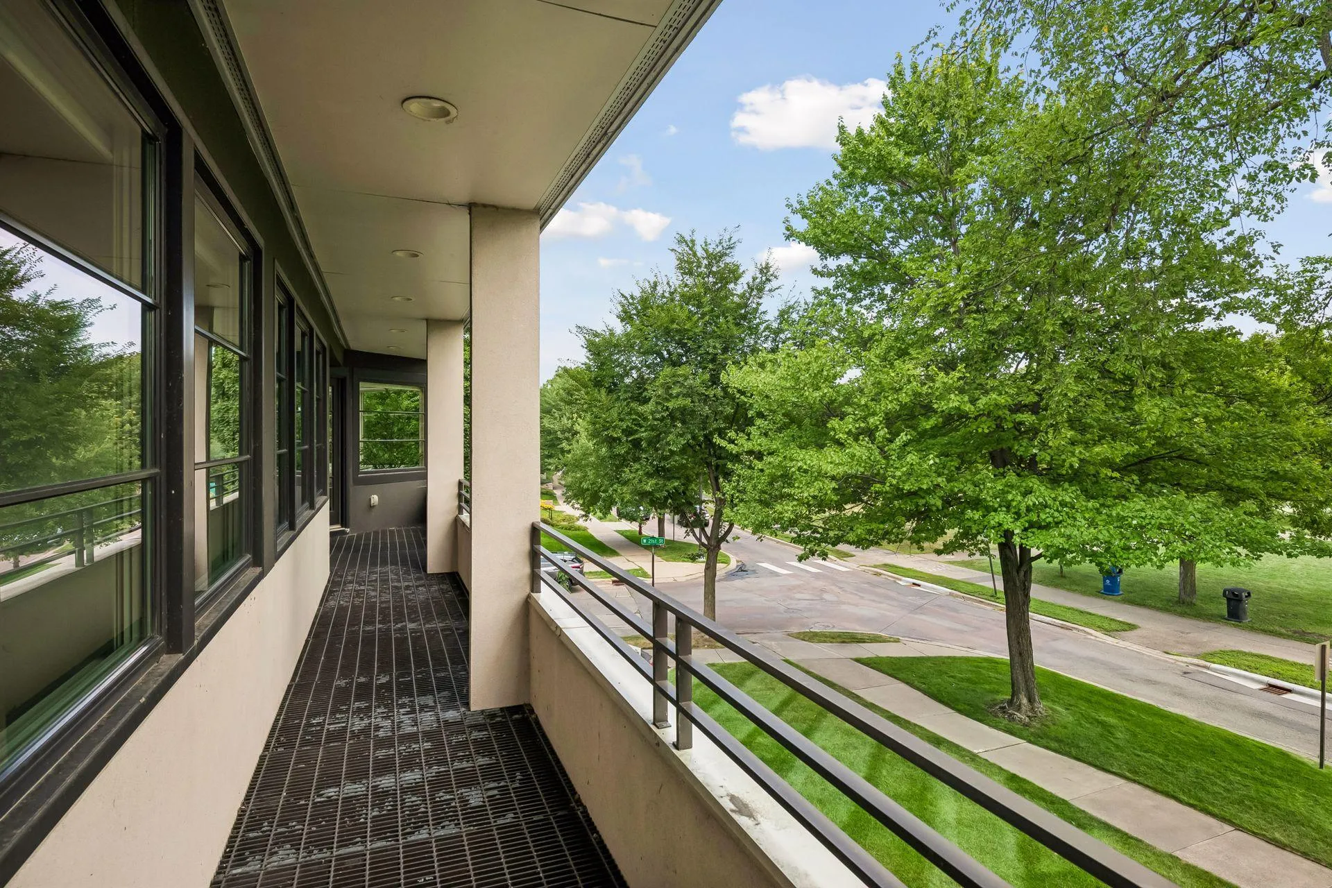 Photo 66 of 2100 W Lake Of The Isles Parkway