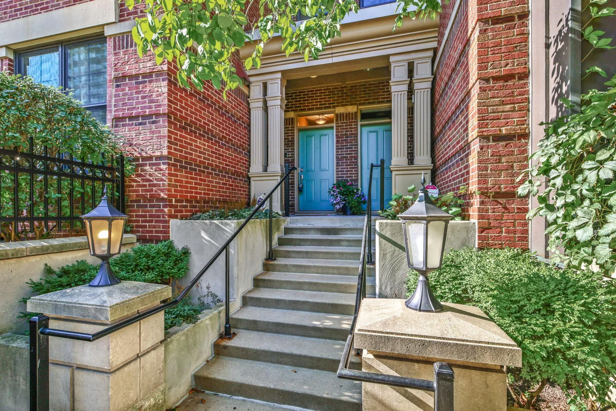 Photo 11 of 573 S 10th Street