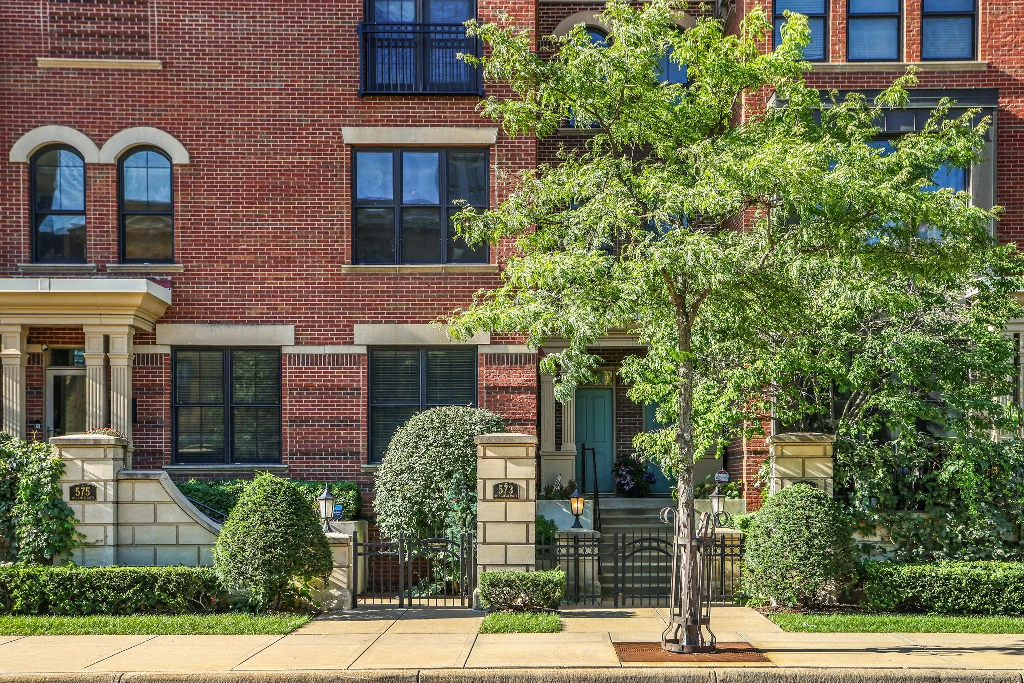 Photo 10 of 573 S 10th Street