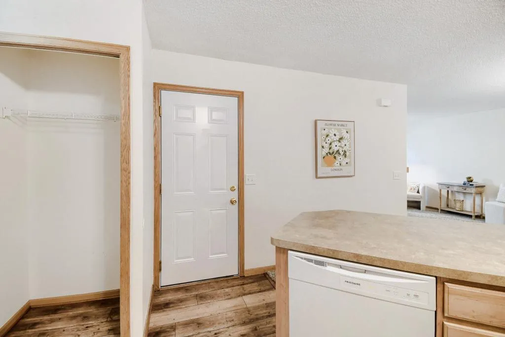 Photo 10 of 2455 Yellowstone Drive Unit 115