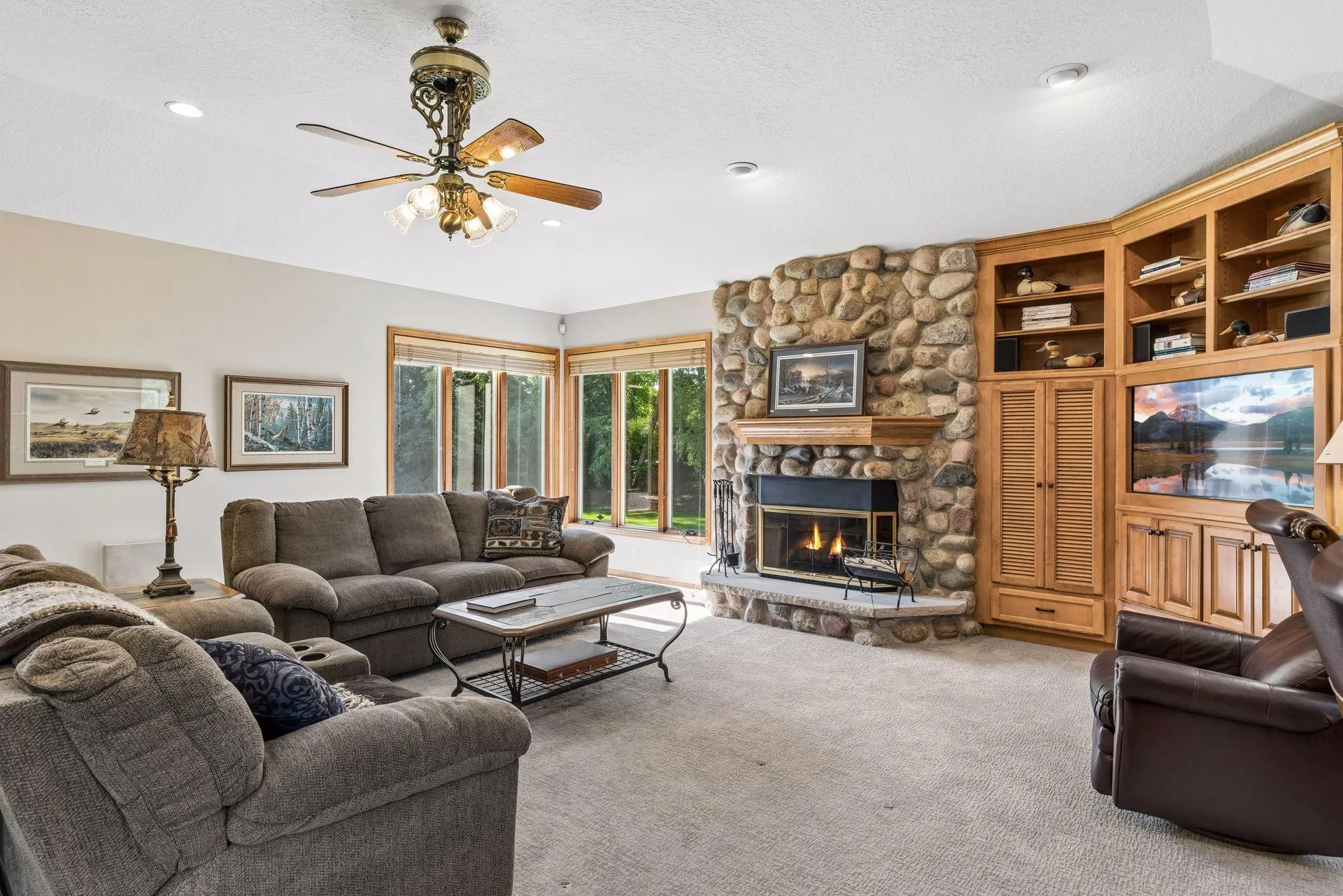 Photo 30 of 23 Scotch Pine Circle