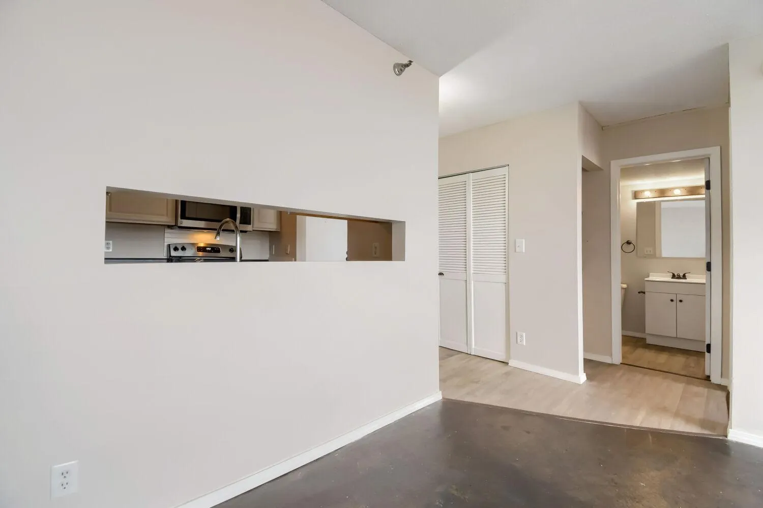 Photo 13 of 291 7th W Street Unit 1702