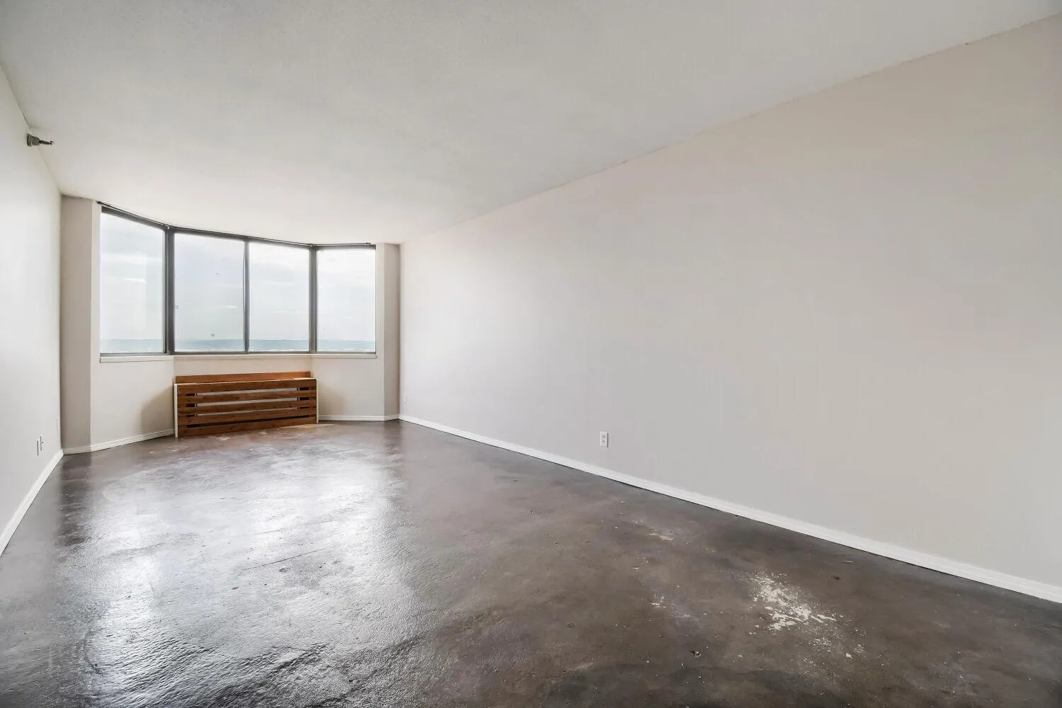 Photo 6 of 291 7th W Street Unit 1702