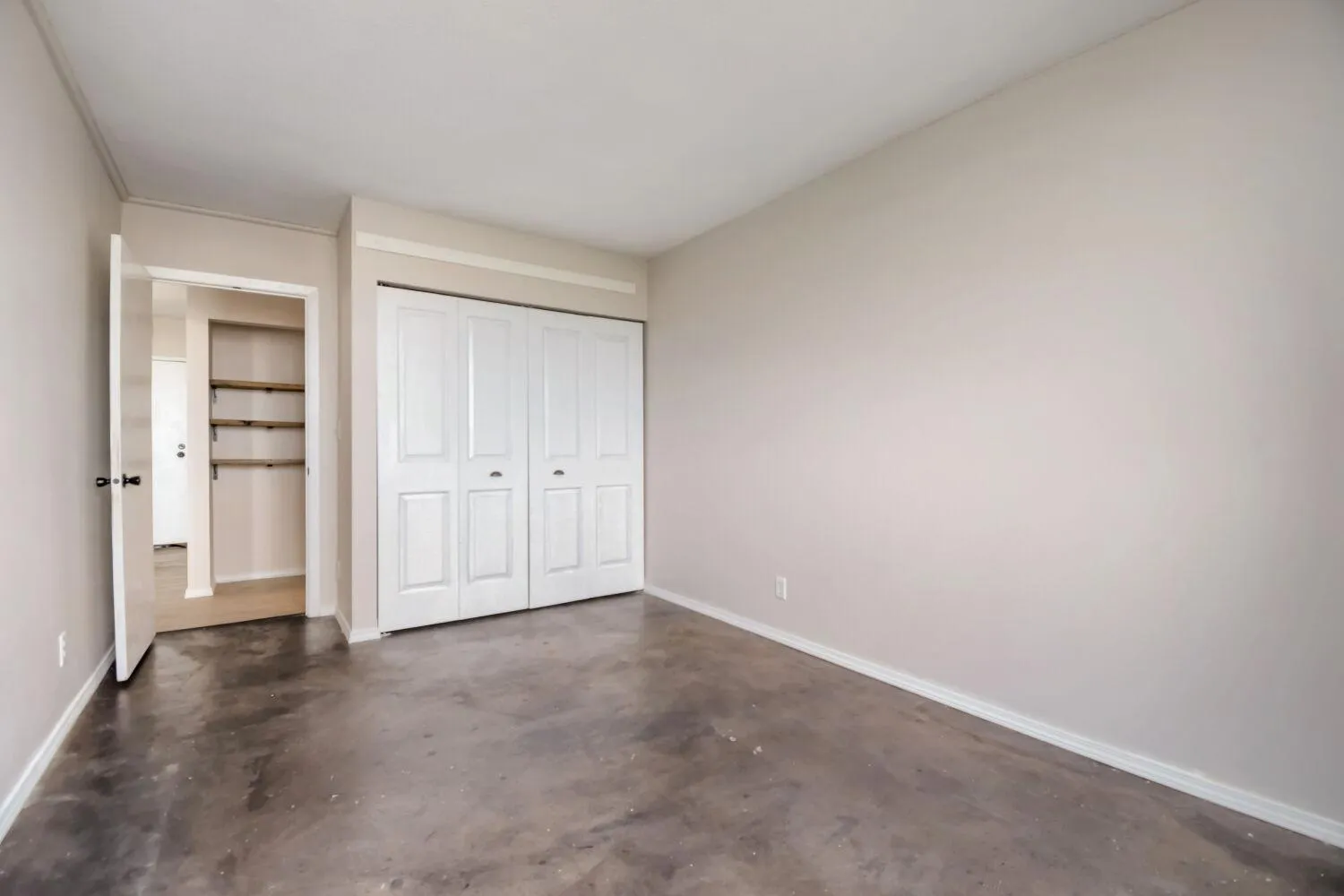 Photo 16 of 291 7th W Street Unit 1702
