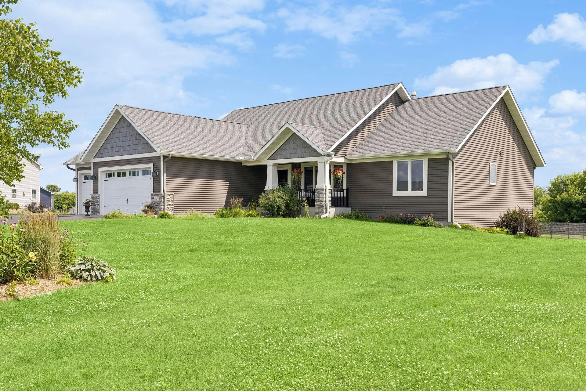Photo 87 of 1527 96th Street