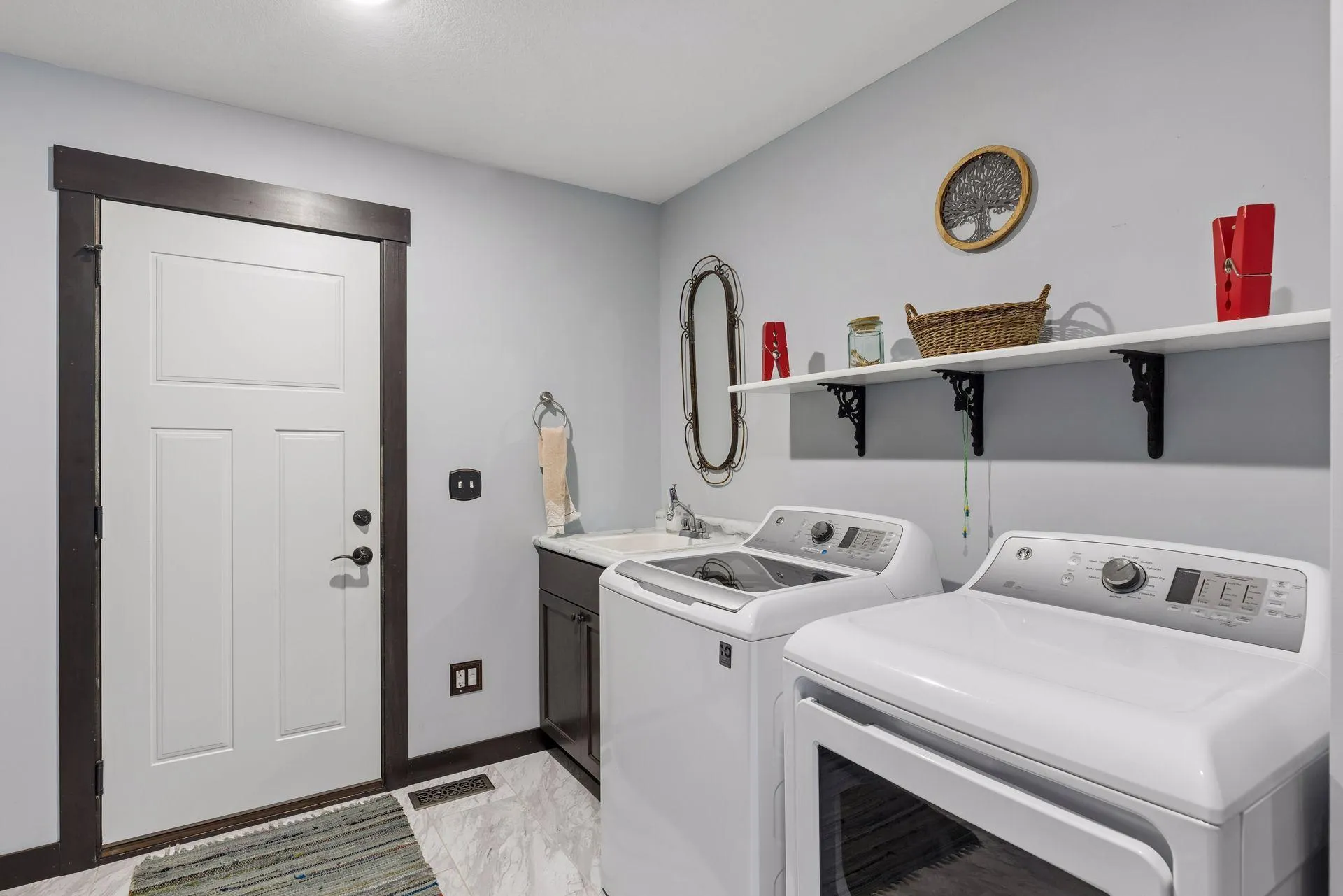 Photo 25 of 1527 96th Street