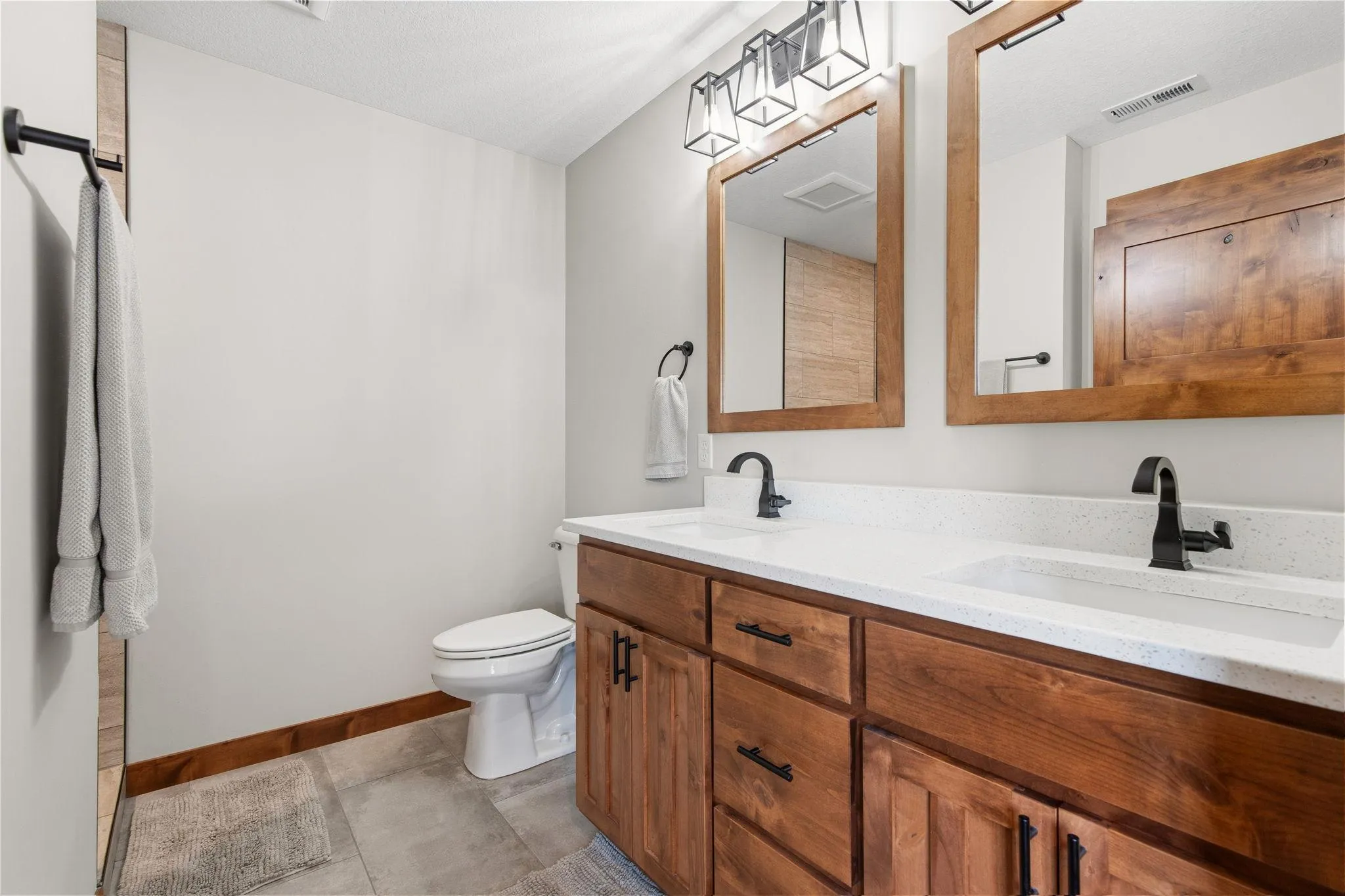 Photo 16 of 740 161st