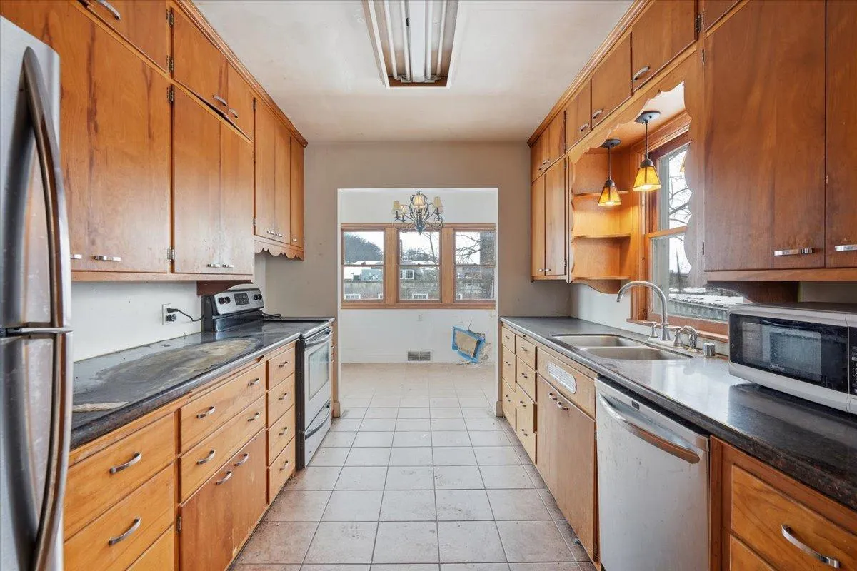 Photo 19 of 617-619 3rd Street