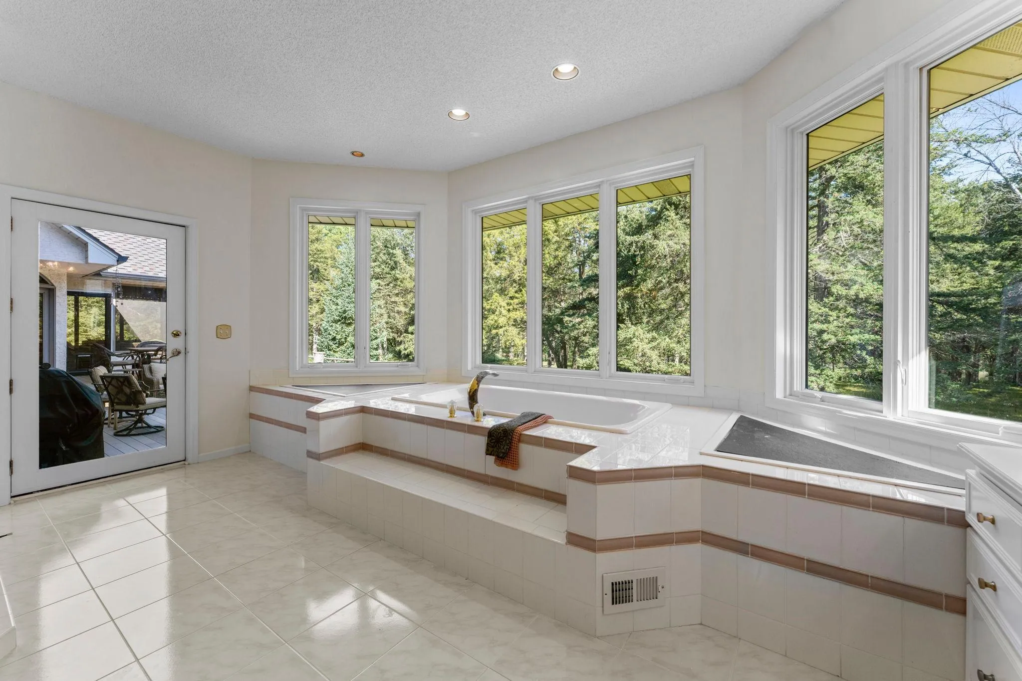 Photo 19 of 4771 Juniper Ridge Nw Circle